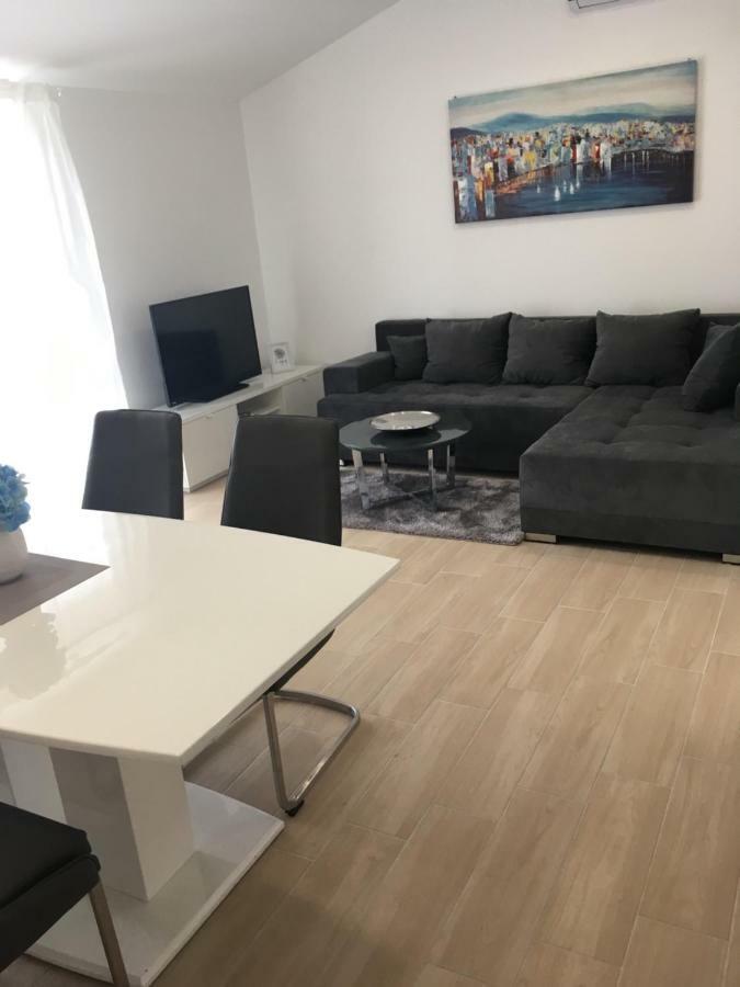 Luxury Apartments Vucinic Pirovac Exterior foto