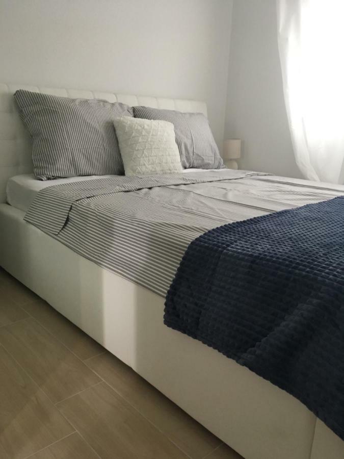 Luxury Apartments Vucinic Pirovac Exterior foto